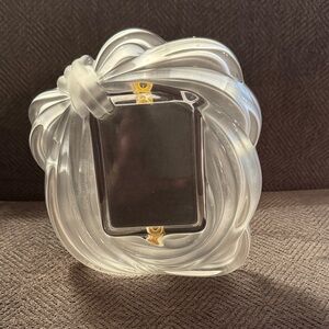 Leaded Glass? Small Picture frame with trendy Bow design 3x2 wallet size